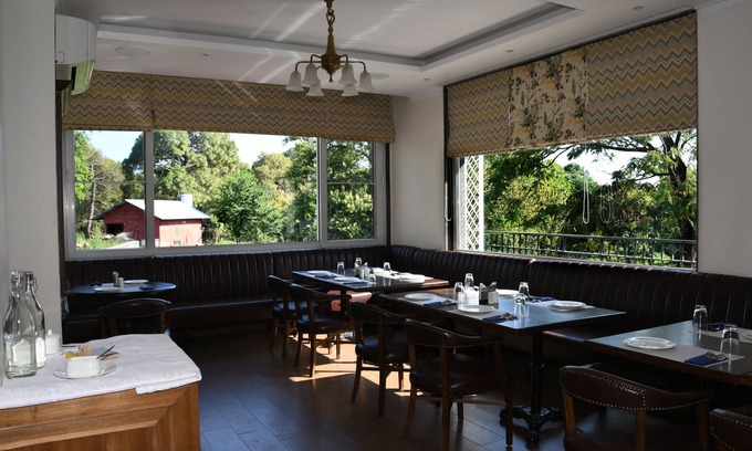 Palampur Hotel | Mastiff Villa Camellia - A Tea Estate Hotel