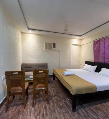 Santacruz Hostel | Mumbai Residency