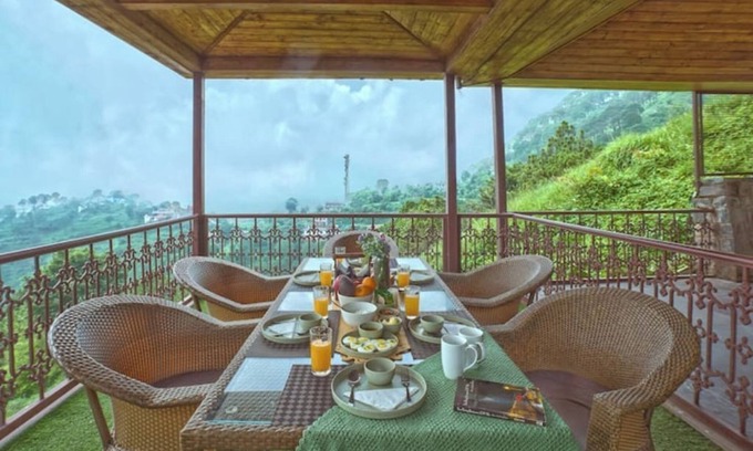 Kasauli House | Opulence Kasauli| 7 bedroom Villa | Open Theatre