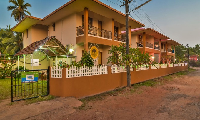 Fatona Hotel | OYO 12855 the Goan Courtyard