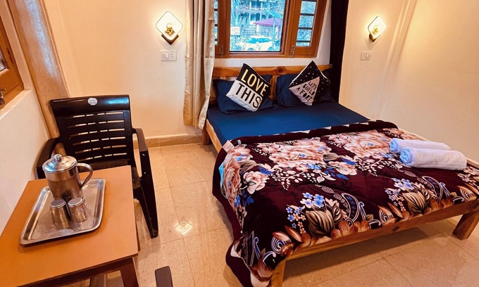 Bagori Hostel | Skyard Hostel & Homestay (Harsil Valley)