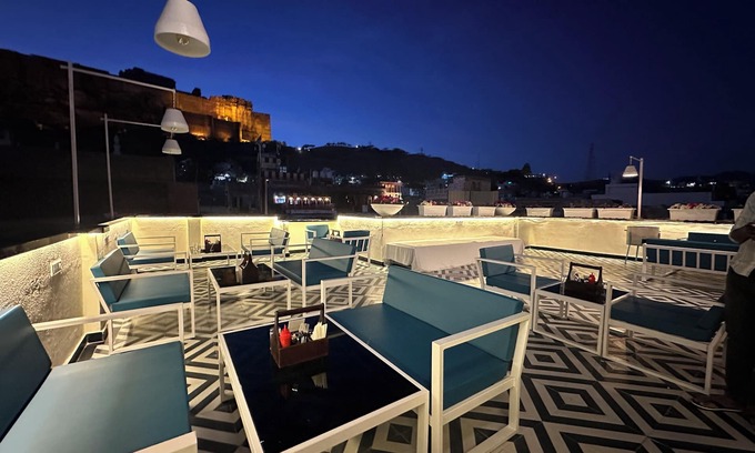 Gulab Sagar Hostel | Storica Stays