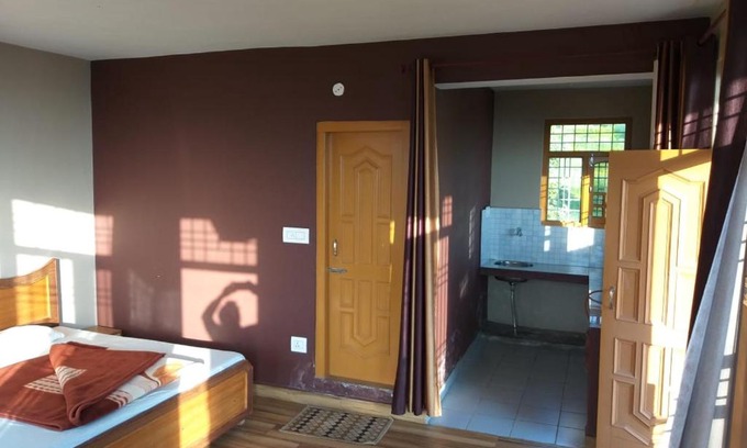Naddi House | Sunny Home Stay
