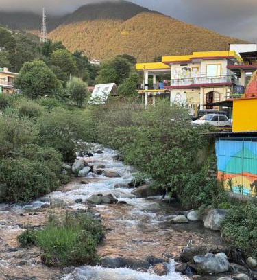 Suja Hostel | The Hostel Stories, Bir - Landing Site