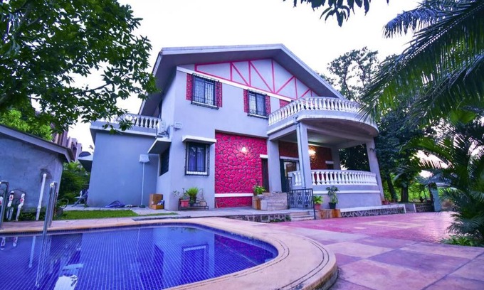 Tungarli Villa | Unique Villa - Spacious and Plus-size 4 Bedroom Villa with Pool