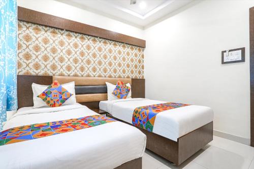 Nerul Hotel | Via Geet Residency