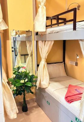 Bandra East Hostel | Welcome Inn Dormitory & PG Male And Female