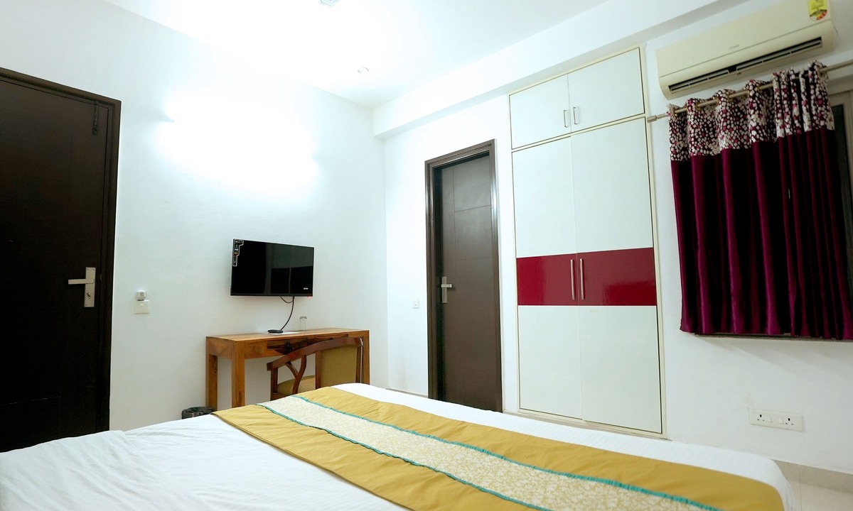 Noida Hotel | Gupta Residency Near Ajnara Heritage