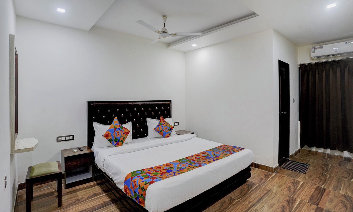 Calangute Hotel | FabHotel The Sky - Nr. Calangute Beach