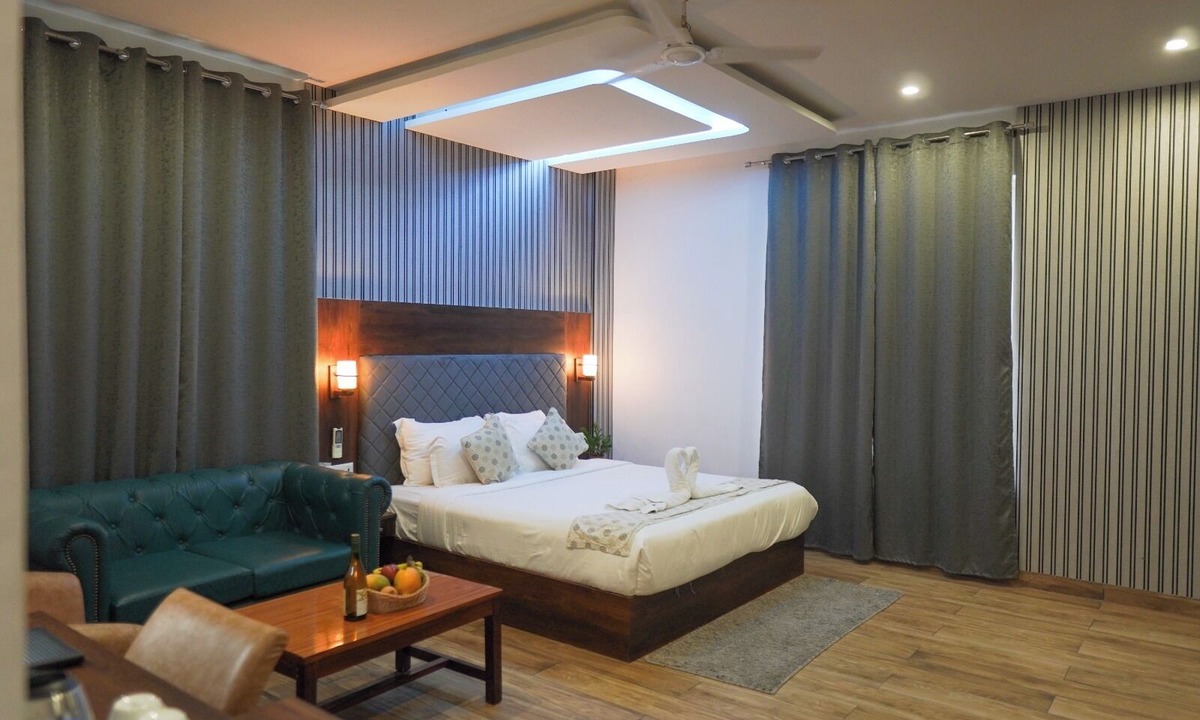 Sidhpur Hotel | Click Collection The Abode Dharamshala