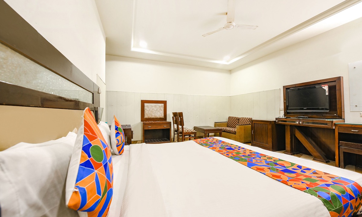 Kailash Colony Hotel | Fabhotel Grand Boutique
