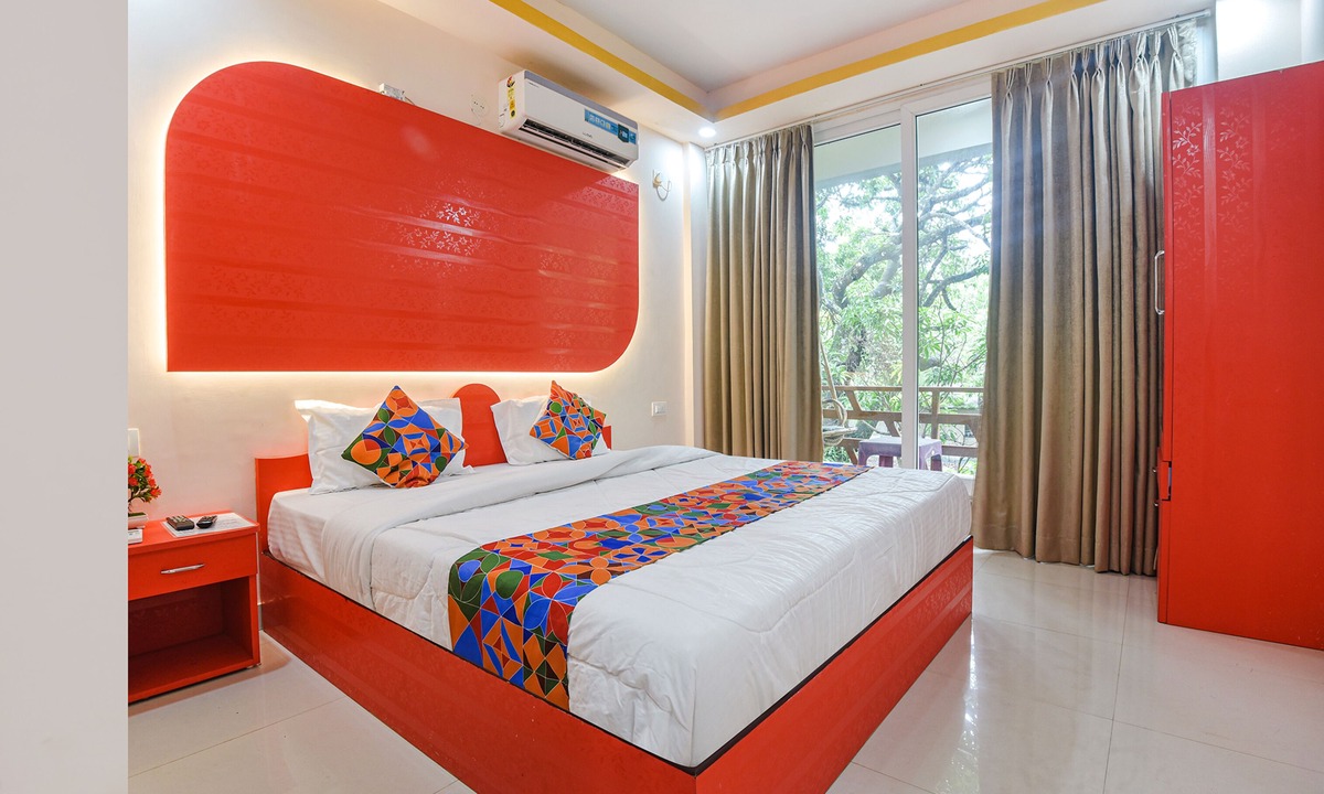 Kudal Hotel | FabExpress Laxmi Empire, Siolim
