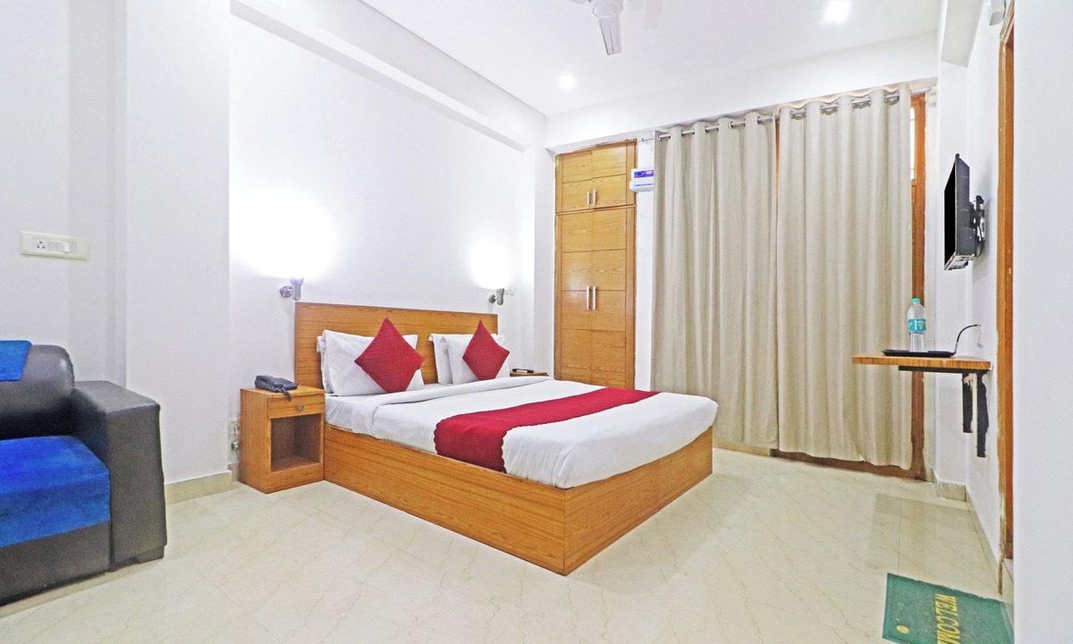Chhatarpur Hotel | Mauryan Elite Hotel Chhatarpur Metro Station