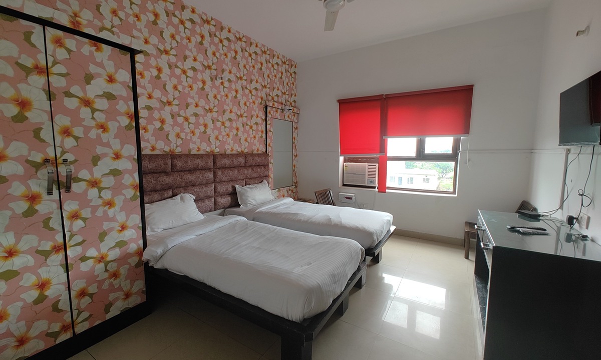 Baddi Hotel | Apex Hotel