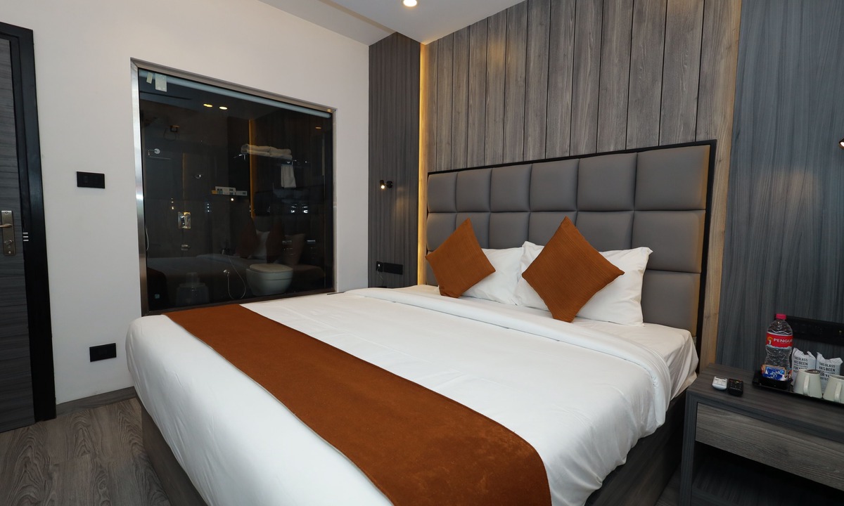 Thampanoor Hotel | Goodland Elegance