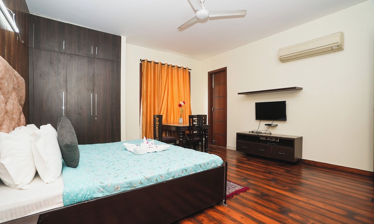 Chittaranjan Hotel | Mintstar Apartment And Suites, Chittaranjan Park