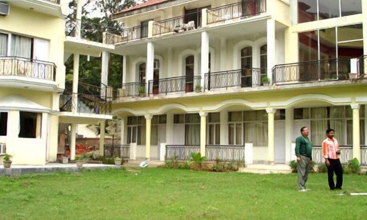 Srinagar Hotel | juSTa Riverside Resort - Srinagar