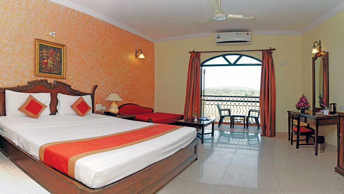 Baga Hotel | Nazri Resort