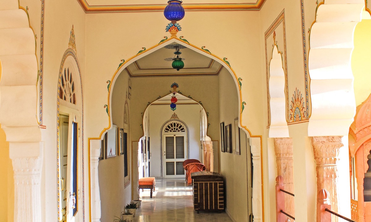 Sindhi Camp Hotel | Alsisar Haveli - A Heritage Hotel