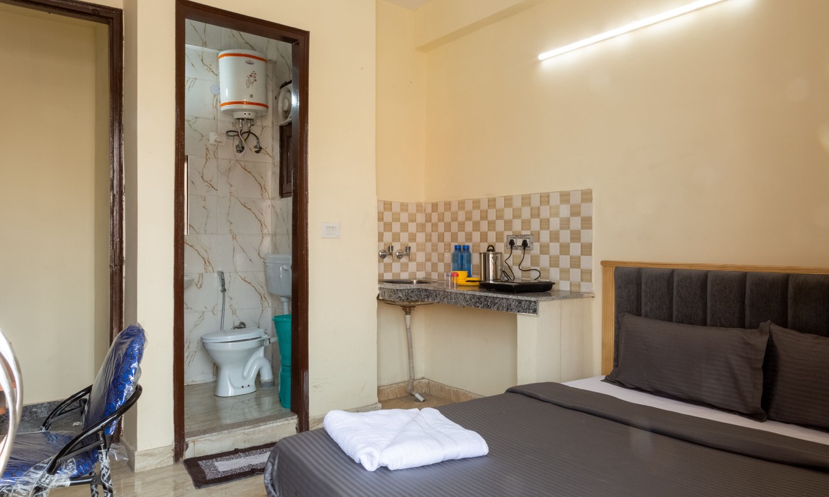Sainik Farm House | Eat Sleep Wander Studio Apartments