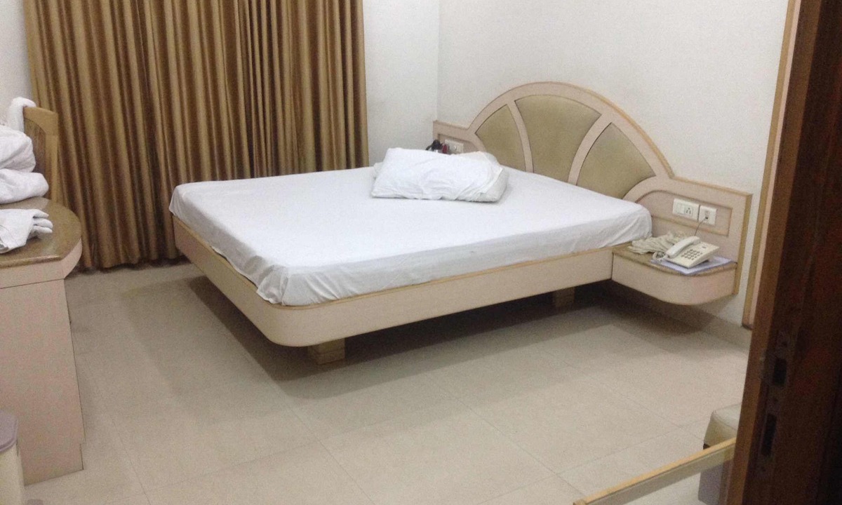 Begumpet Hotel | Sana Heritage Inn Hyd