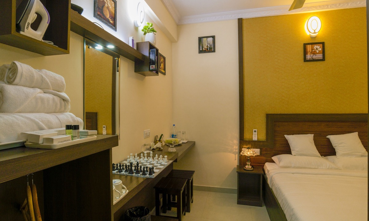 Alwaye Hotel | Blue Bell Airport Hotel
