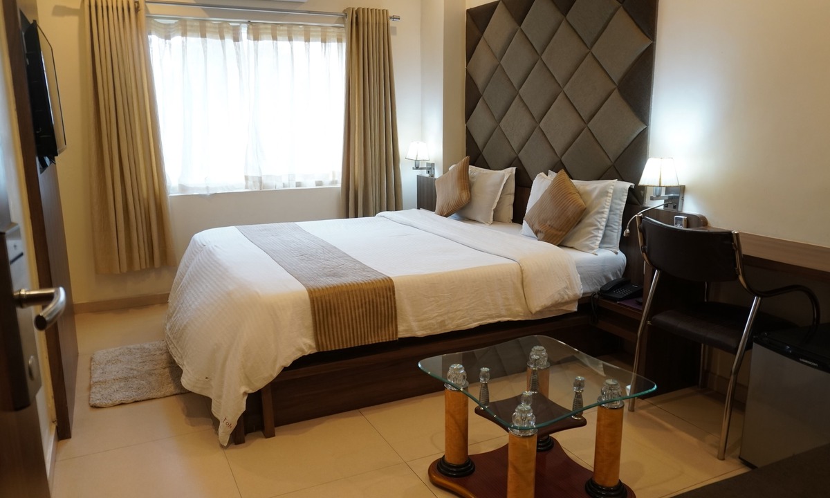 Rajkot Hotel | The Evergrand Palace