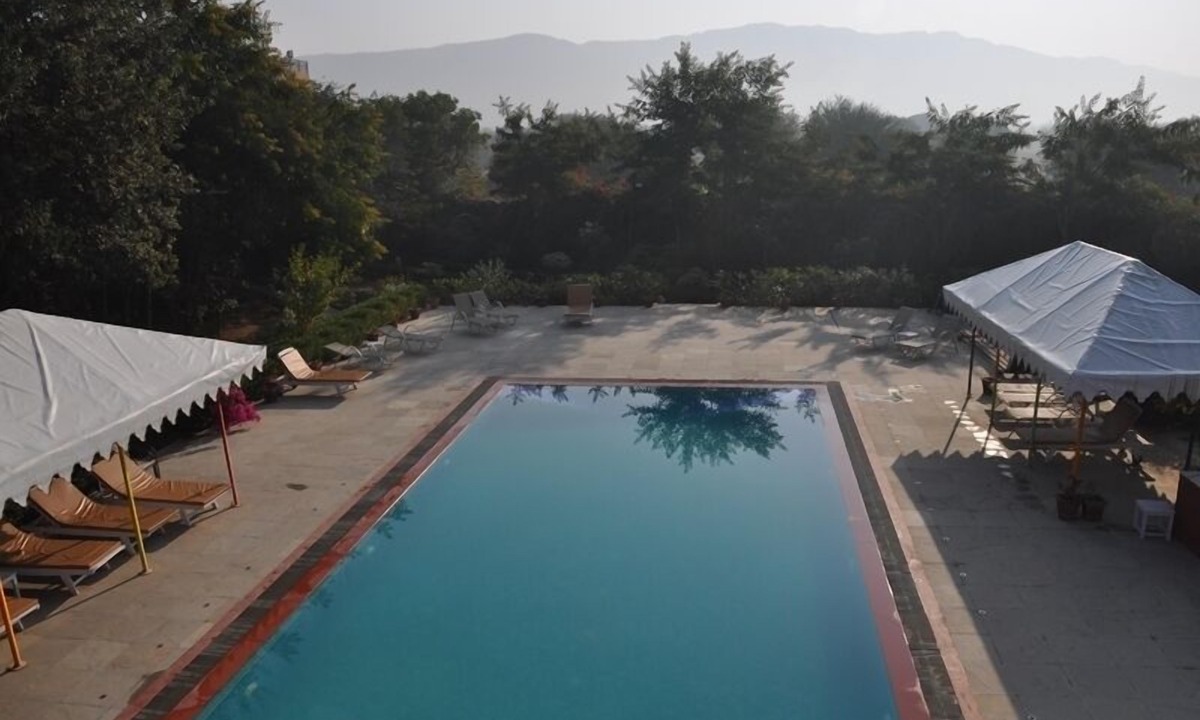 Ani Hotel | Achrol Bagh
