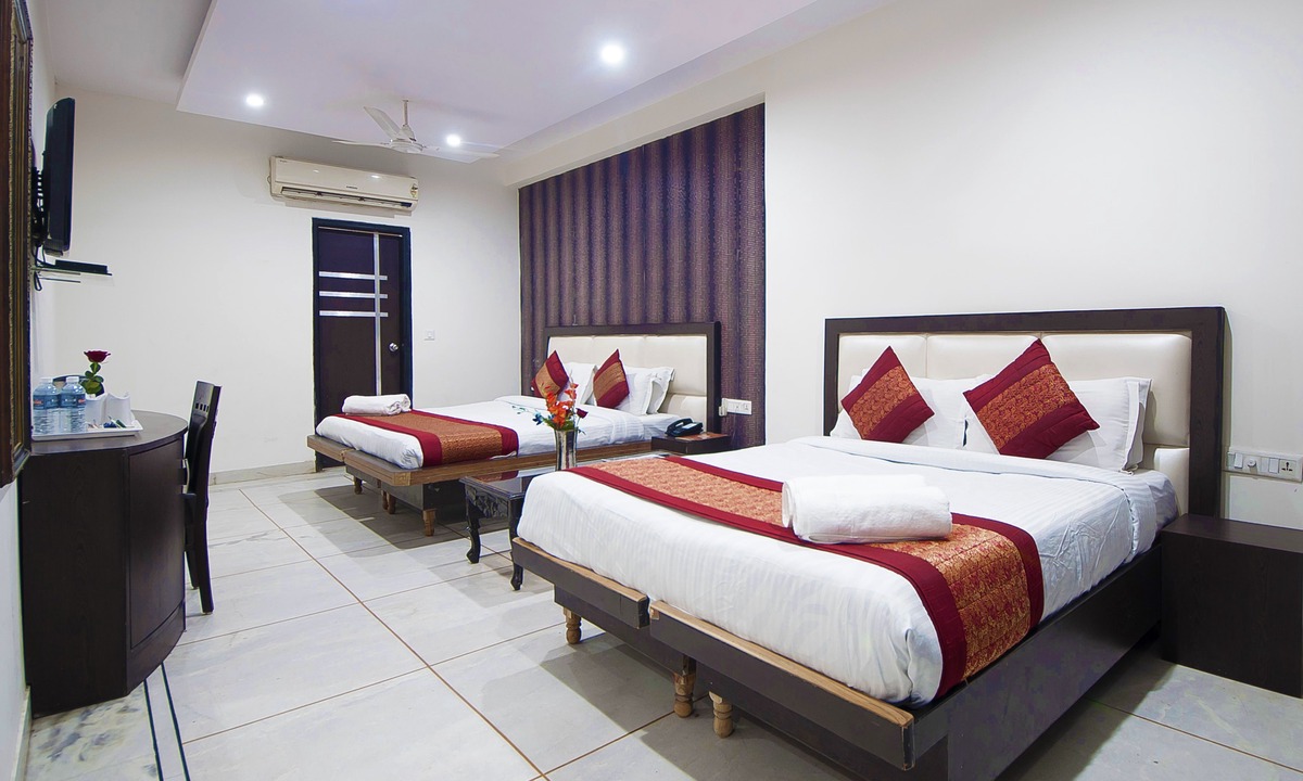 Karol Bagh Hotel | Hotel Apra International