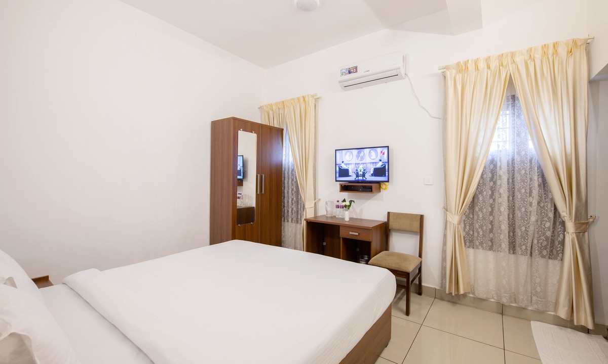 Pala Hotel | Sunstar Residency & Food Plaza Pala