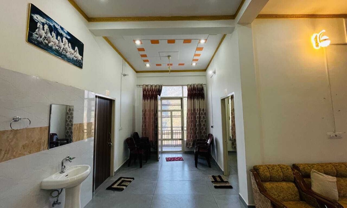Kalka Hotel | ShantiKunj Homestay Nearby Morni Hills Waterfall
