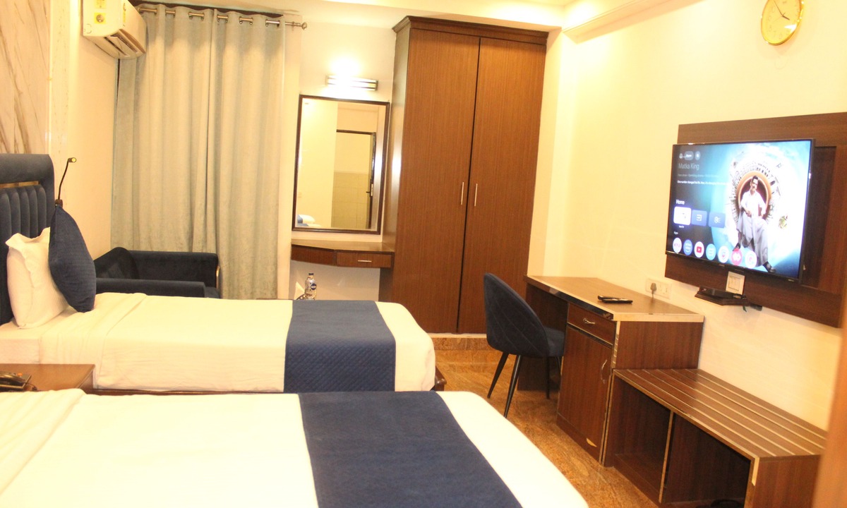 Hauz Khas Hotel | Hotel Shyama International