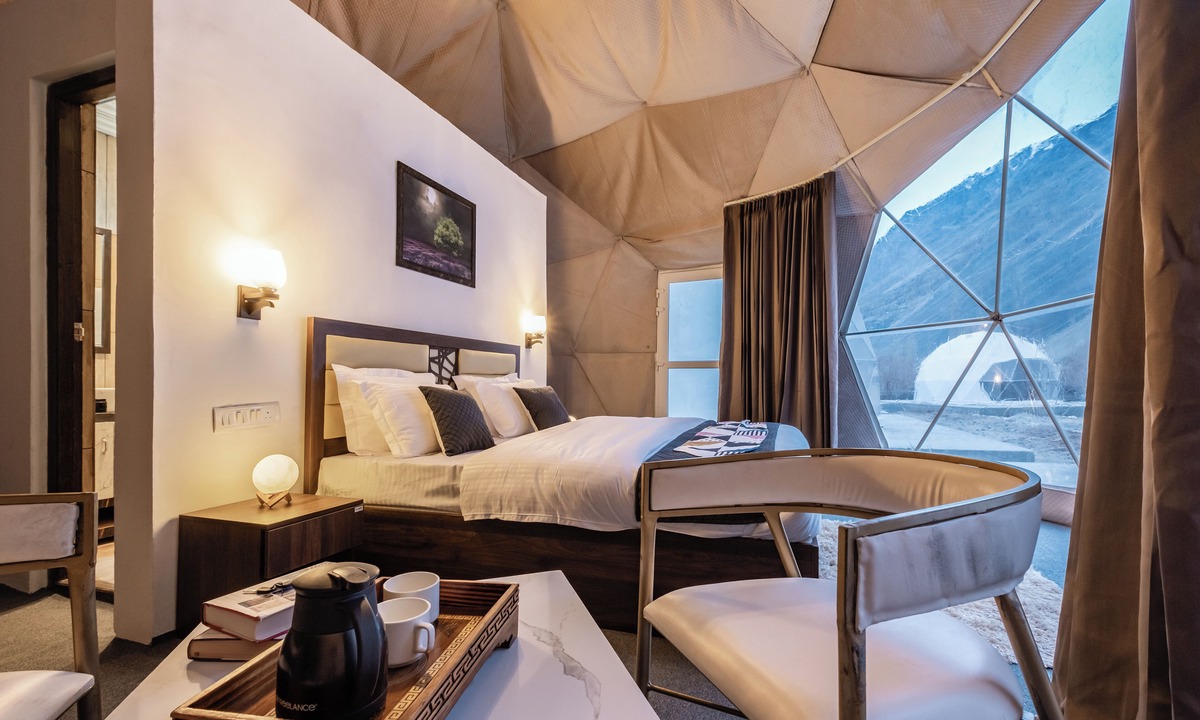 Hundar Hotel | The Crystal Resort