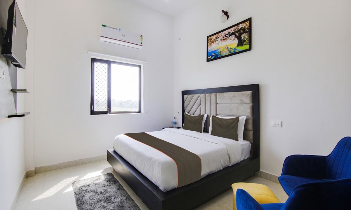 Haldwani Hotel | The Nines Hotel & Restro
