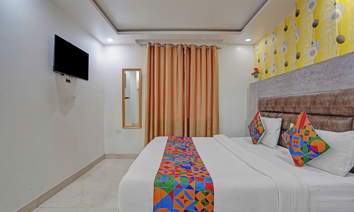 Mahipalpur Hotel | Fabhotel Broadway