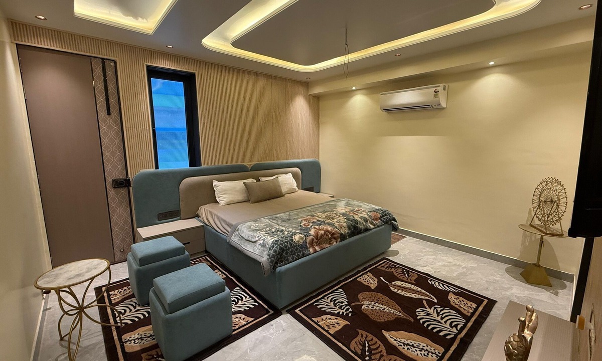 Amer Fort Road House | Sk Govindam