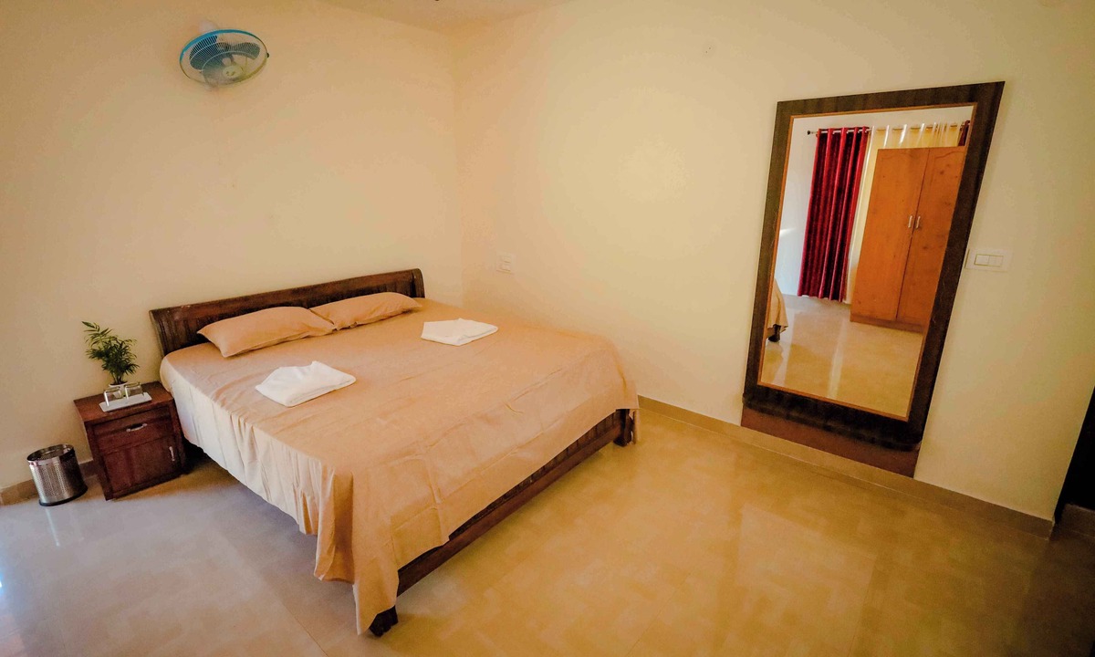 Kudrasthe Hotel | Golden Leaf Resort