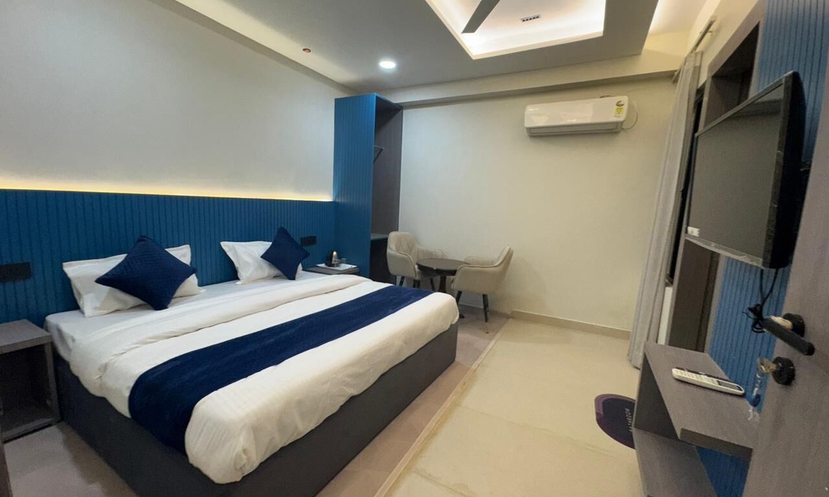 Mayapur Hotel | Hotel Aryan Inn