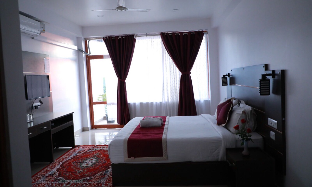 Anakkara Hotel | Hotel Mountain Hues Thekkady