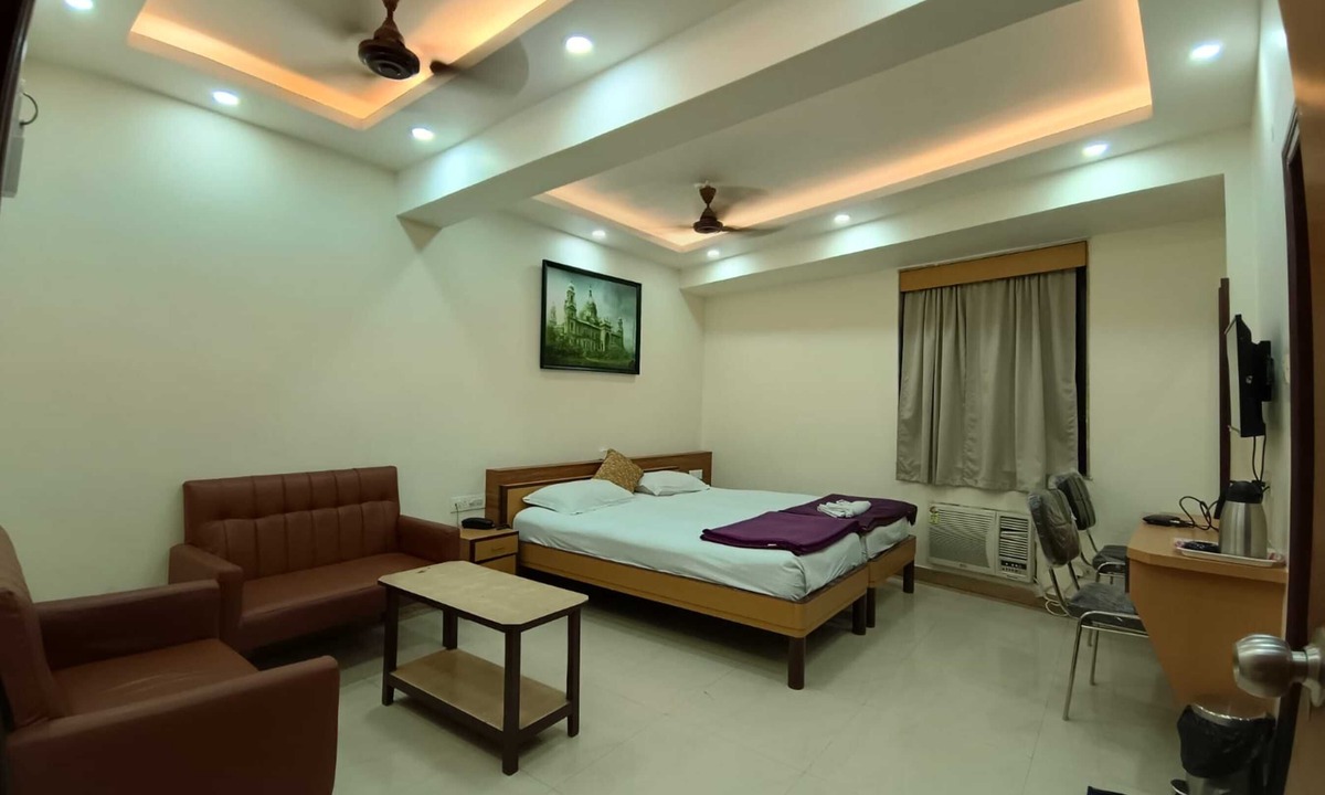 Bhowanipore Hotel | Hotel Goldenkey
