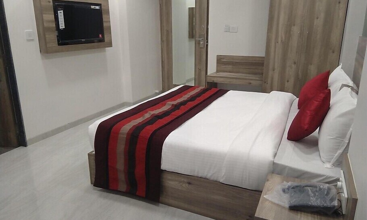 Rajgurunagar Hotel | Hotel Indus Inn