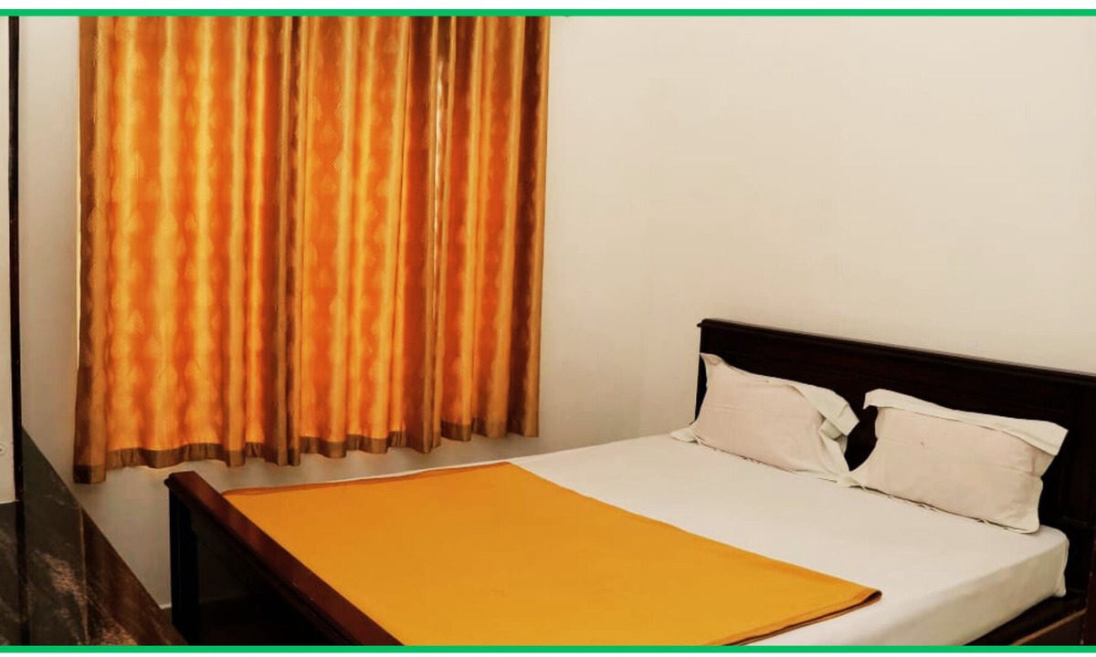 Maraiyur Hotel | Green Mount Residency