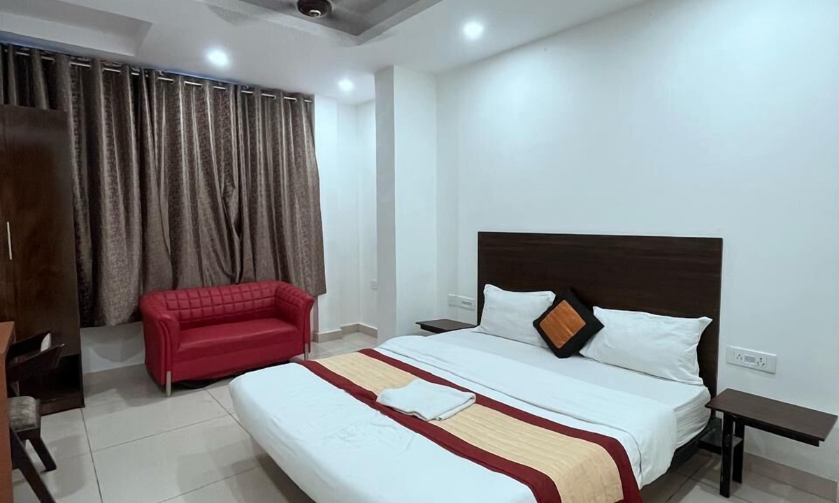 Vasundhara Hotel | Kinsfolk Inn Hotel And Banquet
