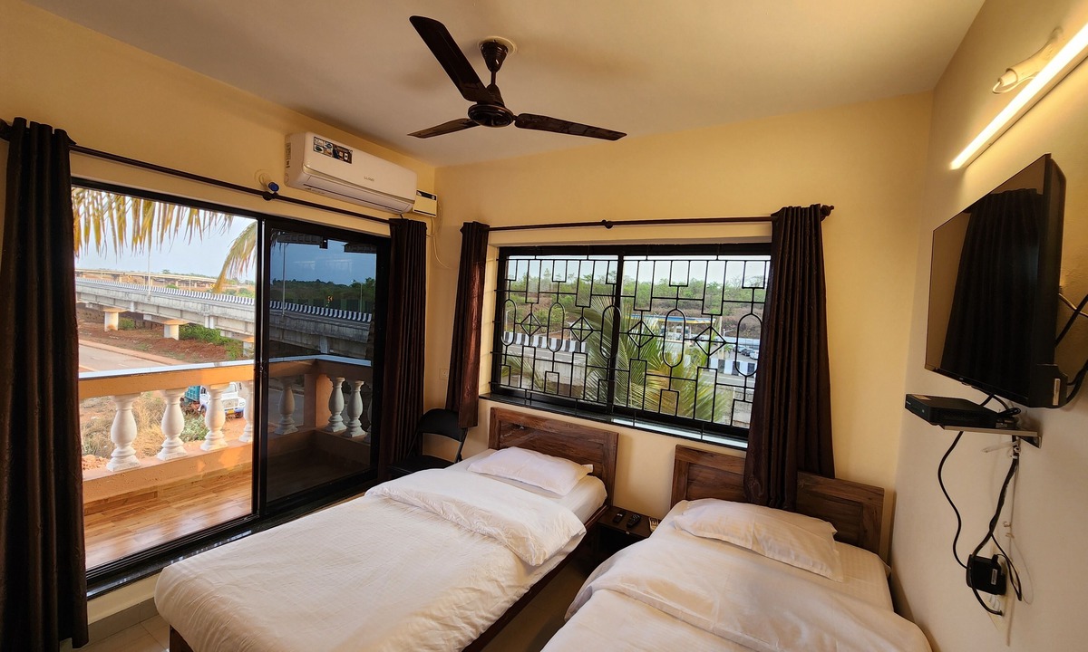 Pernem House | Sai Sharad Hotel