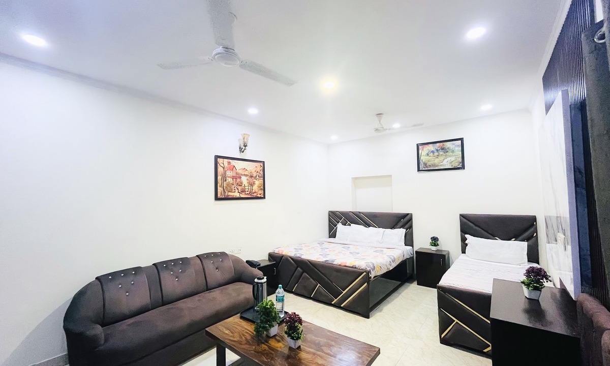 Jangpura Bed & Breakfast | Tom and jerry residency