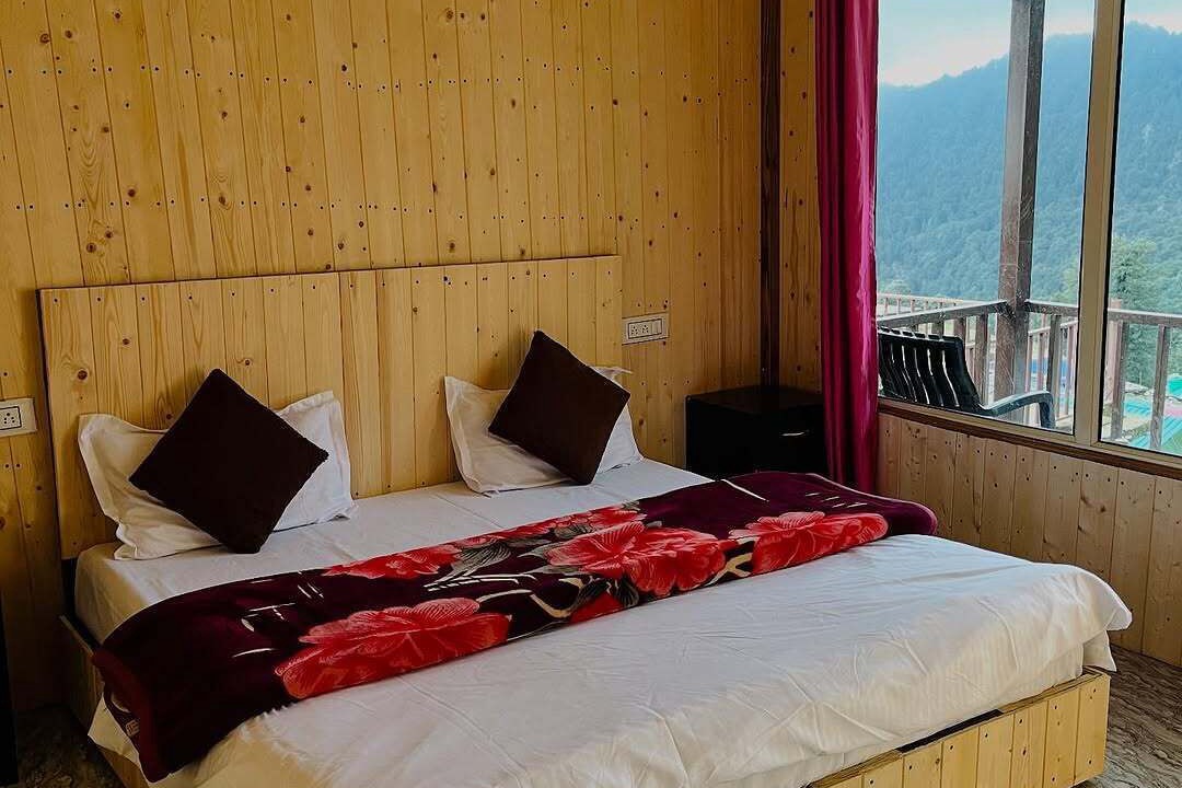 Dugalbitta Hotel | Chopta Gaurav Hotel