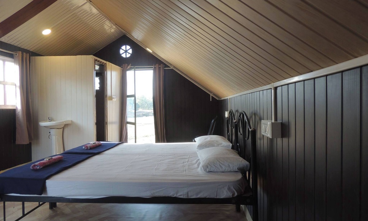 Timbholi House | Room-dandeli Aura - Accommodation Only