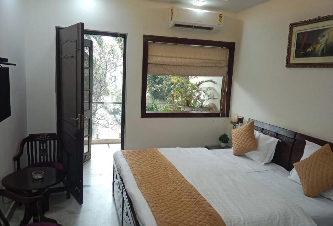 South Extension House | Room-home Stay Bed And Break Fast
