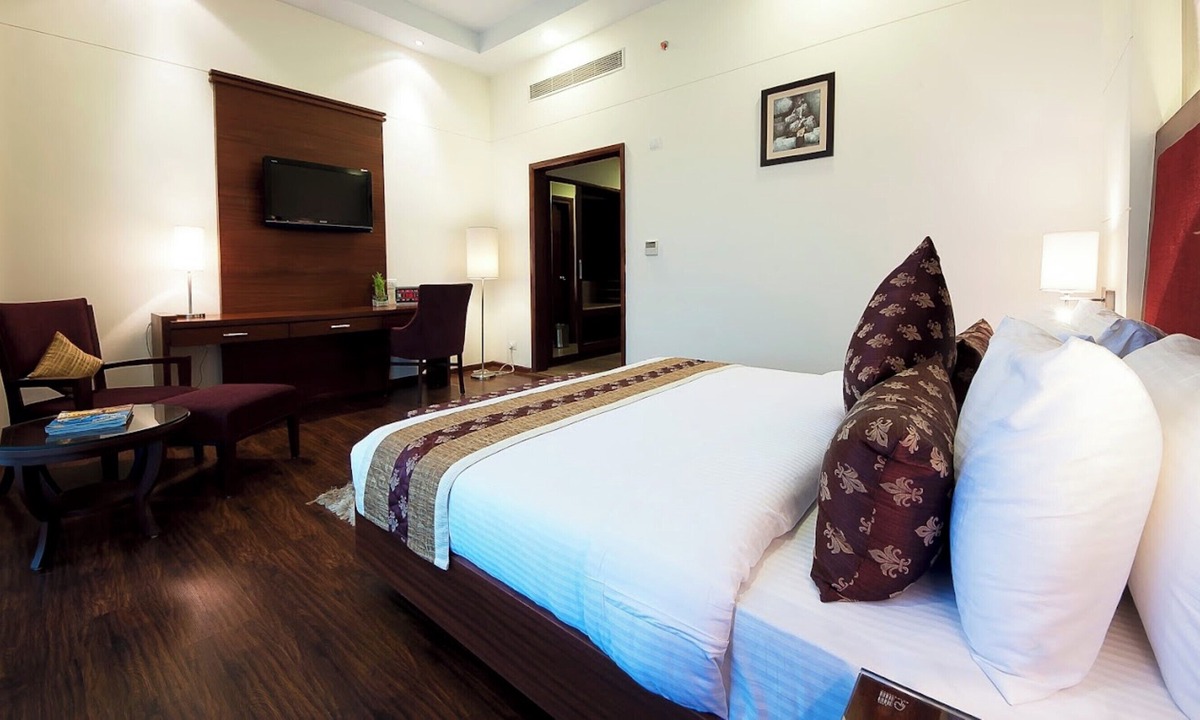 Kasauli Hotel | Goroomgo Starwood Resorts HP