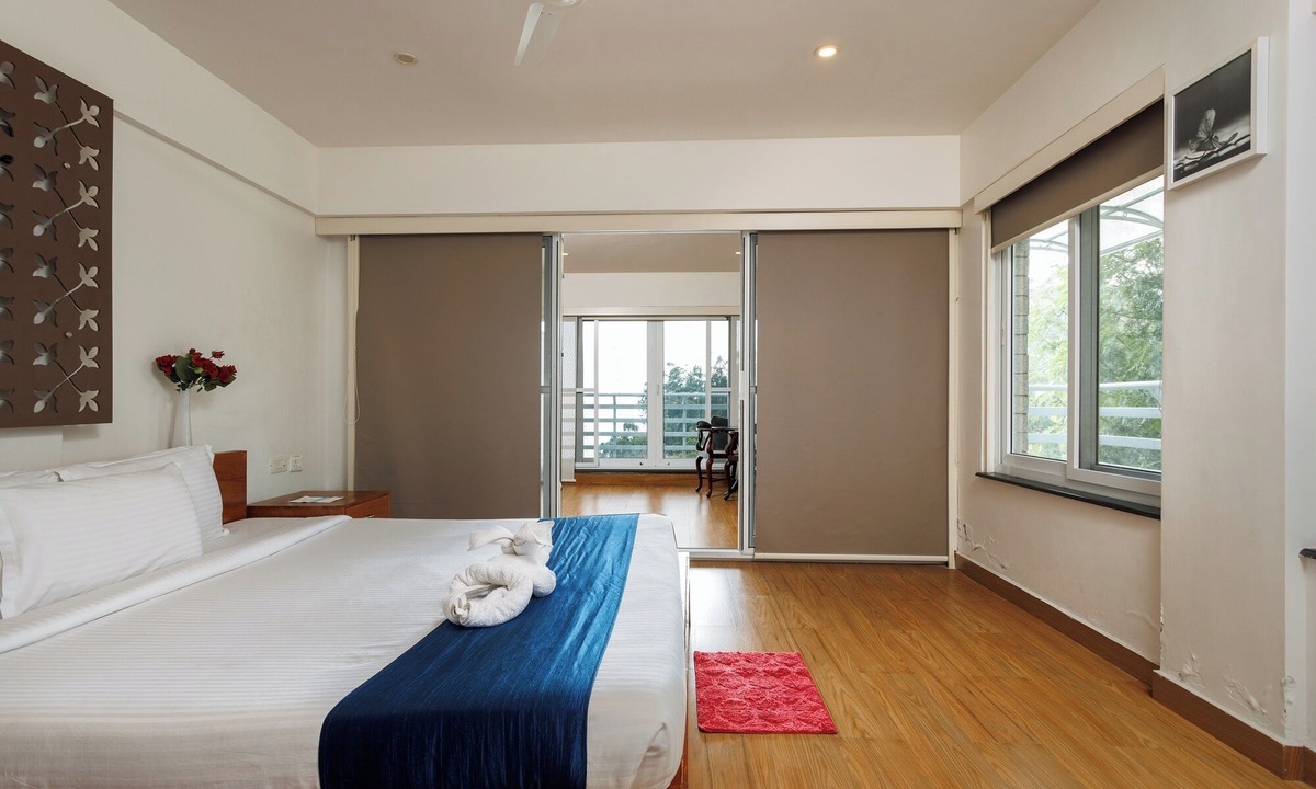 Suryanelli Hotel | Eterno Capithans Dale
